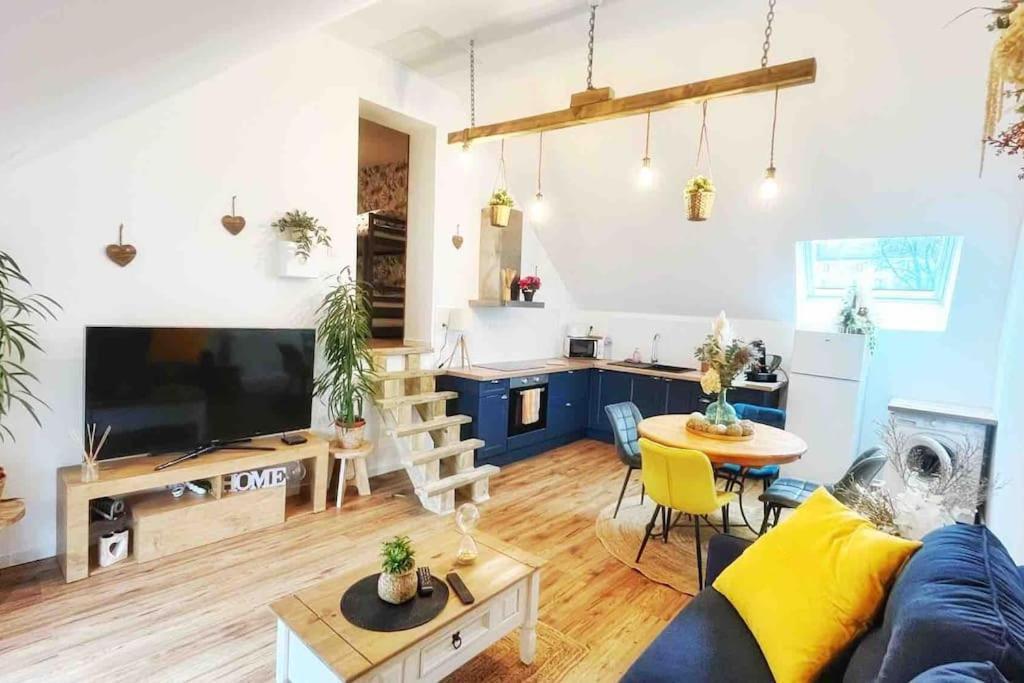 Apartment Cosy Et Confortable. *